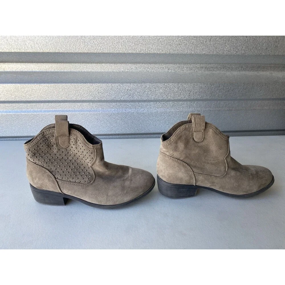 Justice Girls Western Ankle Boots Size 2 Taupe Suede Faux Studded Cowgirl Bootie